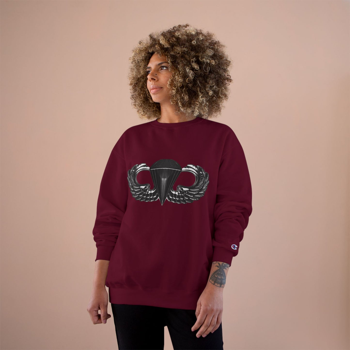 Champion Sweatshirt with Airborne Black Winged Design - Perfect for Casual Outings and Celebrations